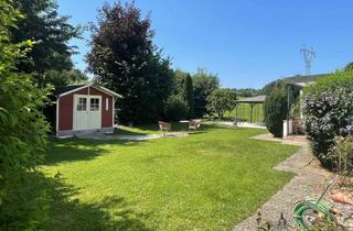 Haus kaufen in Am Saulefeld 13, 86477 Adelsried, Gepflegtes Zweifamilienhaus auf tollem Sonnengrundstück (EG vermietet - OG bezugsfrei)