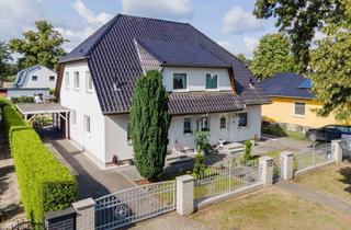 Haus kaufen in 16356 Werneuchen, Mehrgenerationenwohnen/ Renditeimmo! Modernes Doppelhaus mit Nebengebäude und Garage in Werneuchen