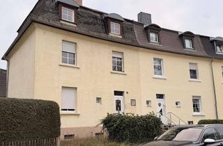 Haus kaufen in 06237 Leuna, Reihenendhaus mit Parkmöglichkeit vor der Tür in Leuna