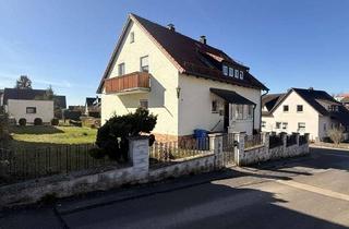 Haus kaufen in 92718 Schirmitz, Leerstehendes Zweifamilienhaus in ruhiger Lage von Schirmitz