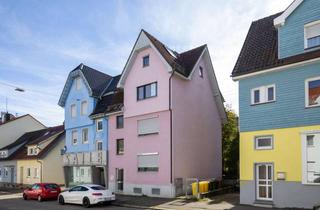 Doppelhaushälfte kaufen in 78054 Villingen-Schwenningen, Kapitalanlage mit Perspektive: Vermietete Doppelhaushälfte mit 2 Einheiten