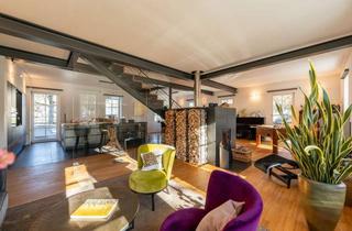 Villa kaufen in 73525 Schwäbisch Gmünd, Stadtvilla mit Wellnessbereich und eigenständiger Dachgeschoss-Einheit