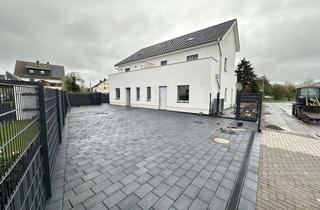 Haus mieten in Wendhäuser Weg 12, 38108 Hondelage, Moderne Doppelhaushälfte mit Garten, Terrasse und zwei Balkonen