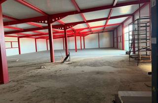 Gewerbeimmobilie kaufen in 86633 Neuburg, Attraktives Gewerbeobjekt: Zwei Lagerhallen mit Ausbaupotenzial