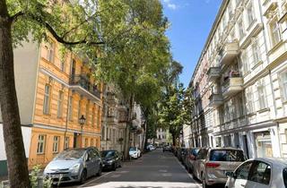 Anlageobjekt in 14059 Charlottenburg, Lage,Lage,Lage: Wohnungspaket mit drei 2-Zimmer Eigentumswohnungen in bester Charlottenburger Lage!