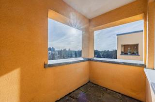 Wohnung kaufen in Charlotte-E.-Pauly-Straße 12, 12587 Friedrichshagen, Helle Dachgeschosswohnung mit Loggia in unmittelbarer Nähe zum Müggelsee