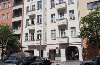 Wohnung kaufen in Mühsamstraße 33, 10249 Friedrichshain, Bezugsfrei ! Schickes Dachgeschoss 2 Zimmer mit Dachterrasse im Friedrichshain