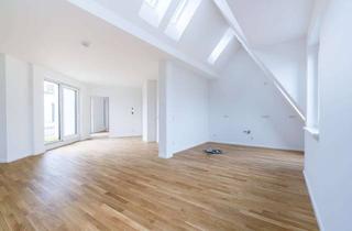 Wohnung kaufen in Brienzer Straße 59, 13407 Reinickendorf, Traumhafte 3-Zimmer Dachgeschosswohnung mit Terrasse und Seeblick
