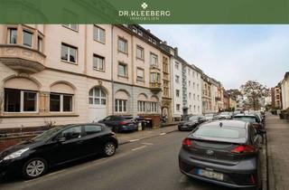Wohnung kaufen in 48151 Münster, Stilvolle Altbauwohnung mit Südbalkon und Erker im begehrten Josefsviertel von Münster