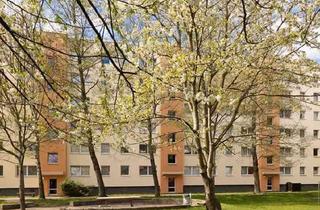 Sozialwohnungen mieten in Hagebuttenweg 12, 01169 Gorbitz-Nord/Neu-Omsewitz, Sanierte 3-Zimmer-Wohnung mit Balkon (WBS)!