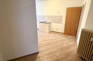 Wohnung mieten in Sandstr., 42655 Solingen-Mitte, Frisch renoviert und Modernisiert: 2-Zimmer-Wohnung in Solingen - Zentral