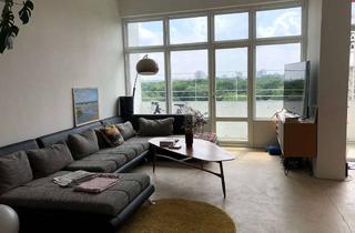 Penthouse mieten in Altonaer Strasse, 10557 Tiergarten, Penthouse mit Blick über ganz Berlin, möbliert (Untermiete)