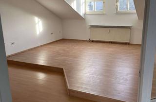 Wohnung mieten in Blumenstraße 18, 75172 Innenstadt, Helle 3-Zimmer-DG-Wohnung im Herzen Pforzheims