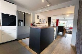 Doppelhaushälfte kaufen in 22417 Langenhorn, Hochwertig modernisierte Doppelhaushälfte auf Erbbaurechtsgrundstück