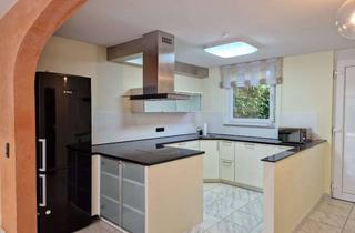 Haus mieten in Gleiwitzer Str. 6/4, 71229 Leonberg, Exklusives Reihenmittelhaus mit Terrasse in Bestlage von Leonberg-Ramtel