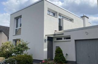 Haus mieten in 61440 Oberursel, Modernes Familienhaus in Waldnähe