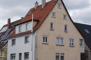 Anlageobjekt in 78647 Trossingen, MFH -Kapitalanlage mit 3 Wohneinheiten u. Stellplätzen