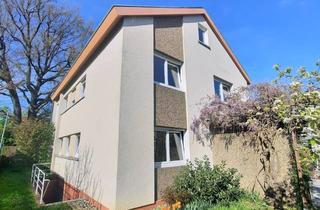 Einfamilienhaus kaufen in 75196 Remchingen, Solides freistehendes Einfamilienhaus mit schöner Gartenfläche in Nöttingen zu verkaufen