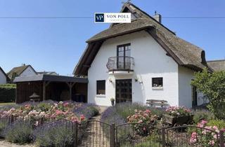 Einfamilienhaus kaufen in 18211 Börgerende, Meeresluft inklusive – Reetdachhaus zur Selbstnutzung oder Ferienvermietung, nur wenige Schritte von der Ostsee entfernt