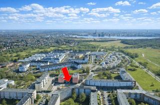 Geschäftslokal mieten in Joliot-Curie-Allee 48, 18147 Rostock, Großzügige Gewerbeeinheit im Untergeschoss in frequentierter Lage neben Drogerie, Netto & Ärztehaus