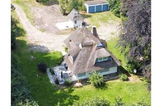 Haus kaufen in 24321 Lütjenburg, Lütjenburg - Reetdachhaus bei Lütjenburg