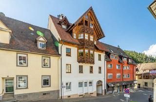Wohnung kaufen in 78098 Triberg, Schwarzwaldromantik: Ihre eigenen vier Wände für Wochenenden oder Ferienvermietung! Preis ist VHB!