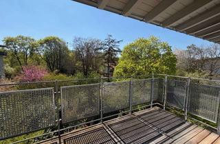 Wohnung kaufen in 85521 Ottobrunn, Lichtdurchflutete Dachgeschosswohnung mit sonniger Loggia und Blick ins Grüne