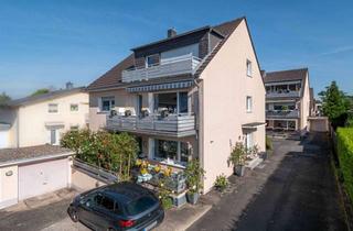 Wohnung kaufen in 53859 Niederkassel, Vermietete 3-Zimmer-Dacheigentumswohnung mit Garage in Niederkassel-Mondorf