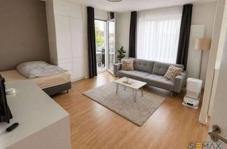 Wohnung kaufen in 12489 Adlershof, Möbliertes Studio mit Dachterrasse und stabiler Mieteinnahme