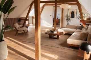 Wohnung kaufen in 99085 Krämpfervorstadt, Charmante Dachgeschosswohnung mit Charme in zentraler Lage