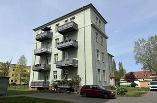 Wohnung kaufen in 39110 Stadtfeld West, Wohnen in Magdeburg-Stadtfeld: Stilvolle 2-Zimmer-Altbauwohnung mit Balkon