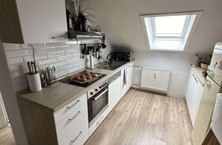 Wohnung kaufen in 64839 Münster, Attraktive Kapitalanlage: 3-Zimmer-Dachgeschosswohnung mit Balkon, Stellplatz & stabiler Miete