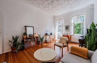 Wohnung kaufen in Stuttgarter Straße 56, 12059 Neukölln, Stilvolle Altbauwohnung (Baujahr 1905) mit Südbalkon & Kamin nahe Landwehrkanal