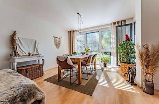 Wohnung kaufen in Schwaighauser Weg, 87435 Kempten, Sehr hochwertige 3-Zimmer-Wohnung in gepflegter Wohnanlage. Ruhige, zentrale Lage. Garage & Balkon