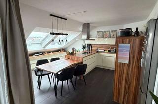 Wohnung kaufen in 70794 Filderstadt, Helle 3 Zimmer Dachgeschosswohnung in Feldrandlage und Blick ins Grüne
