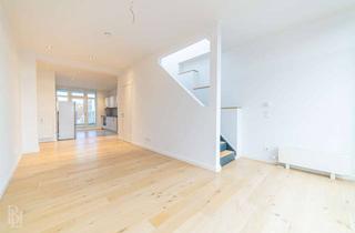 Wohnung kaufen in 10245 Friedrichshain, Hochwertiges 111 m² Dachgeschoss mit großer Dachterrasse in bester Friedrichshainer Lage