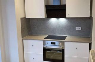 Wohnung mieten in Frankfurterstraße 54, 63263 Neu-Isenburg, Hochwertig renovierte 4-Zimmer-Wohnung mit Einbauküche & Balkon – WG-geeignet