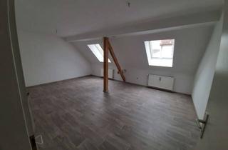Wohnung mieten in Friedrich-Ebert-Straße 47, 92421 Schwandorf, Gemütliche 3-Zimmer-Dachgeschosswohnung im Herzen Schwandorfs