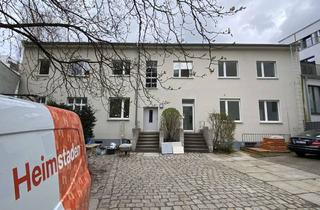 Wohnung mieten in Simon-Bolivar-Str. 51, 13055 Alt-Hohenschönhausen, 2 Zimmerwohnung mit Einbauküche im Gartenhaus
