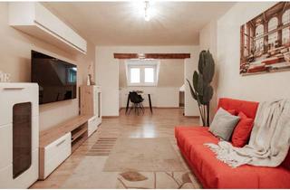 Wohnung mieten in Adolf-Flecken Str., 41460 Neuss, Wohnung modern möbliert und Löffelfertig, ab Juli 2026 frei, 2,5-Zimmer Neuss City Düsseldorf