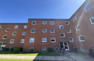 Wohnung mieten in Am Soesmenfeld 33, 25541 Brunsbüttel, Frisch renovierte 4 Zimmer-Wohnung mit Balkon und modernisierten Bad