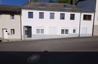 Wohnung mieten in Hasbachstraße, 55743 Idar-Oberstein, Charmanter Wohnbereich auf 2 Ebenen (150 m²) mit Terrasse, Empore & EBK