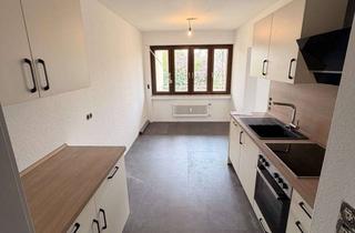 Wohnung mieten in Sankt-Mergener-Straße 18, 54292 Trier, Erstbezug nach Sanierung-3 ZKB mit Balkon, Küche, 1 Tiefgaragenstellplatz, 1 Außenstellplatz