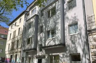 Wohnung mieten in Brandtsplatz, 50825 Neuehrenfeld, Renovierte 2-Zimmer Wohnung mit Balkon in Ehrenfeld - 2.OG