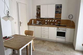 Wohnung mieten in 80538 München, 3-Zimmer Stilaltbau in München-Lehel am englischen Garten