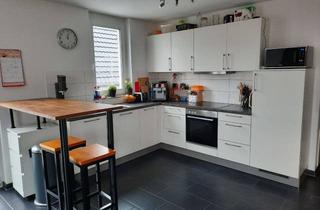 Wohnung mieten in Wörnetstraße 15, 71272 Renningen, Stilvolle 2,5-Zimmer-Dachgeschosswohnung in Renningen