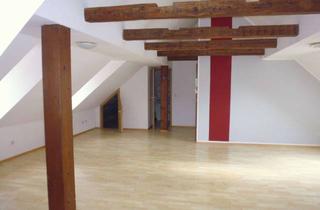 Wohnung mieten in Schwandorferstraße 3a, 93059 Steinweg, Altbauwohnung für Singles in Zentrumsnähe renoviert