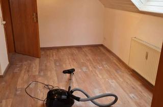 Wohnung mieten in Amselstrasse, 68623 Lampertheim, Attraktive 3-Zimmer-Dachgeschosswohnung mit großem Balkon in Lampertheim (ca. 95 m²) – ab 01.08.2026