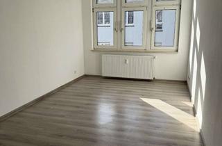 Wohnung mieten in Welserstraße 11, 67063 Ludwigshafen, Schöne Dachgeschoss Wohnung mit Balkon zu vermieten