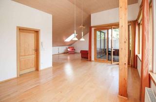 Wohnung mieten in 78078 Niedereschach, Wunderschöne Dachwohnung mit zwei Dachterrassen & Garage in Niedereschach